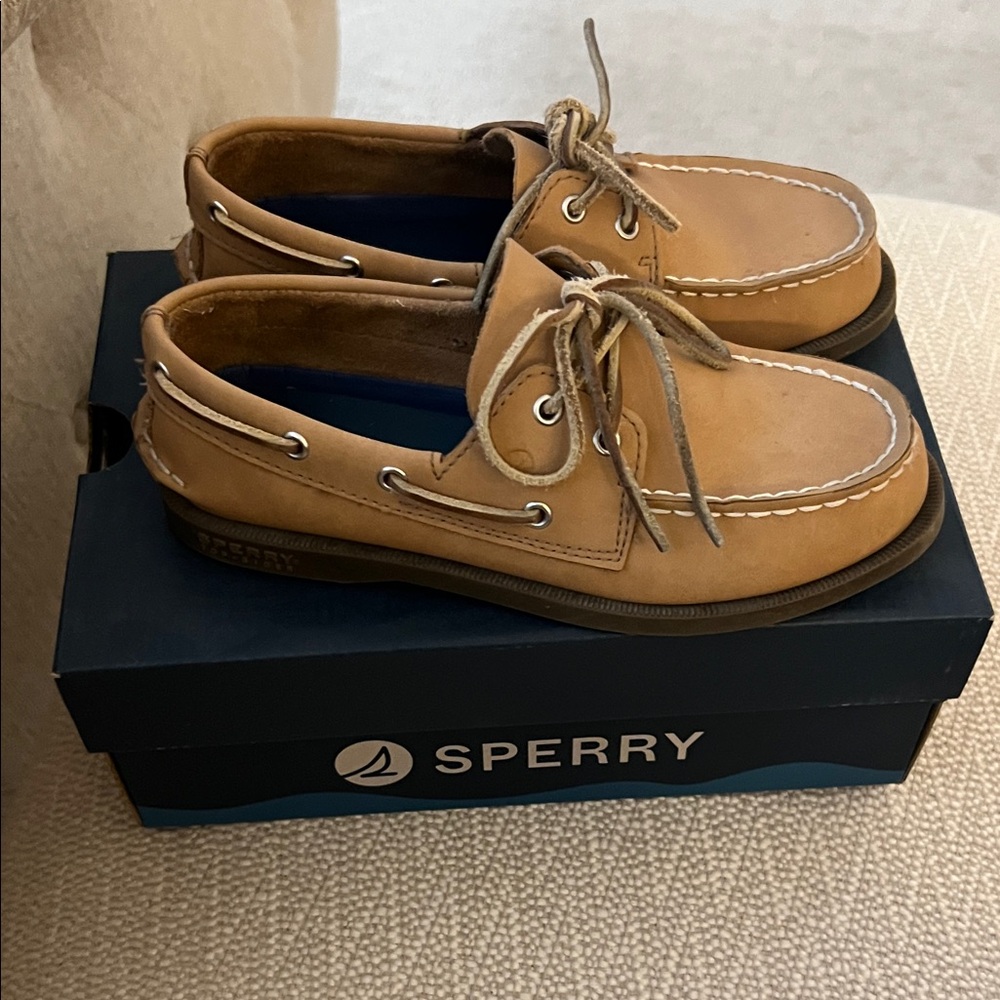 Sperry Kids Tan Boat Shoes - Picture 5 of 9